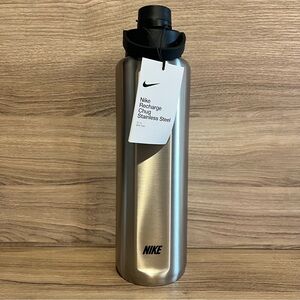 Nike Recharge Chug Stainless Steel 32oz Bottle BPA Free (Silver)